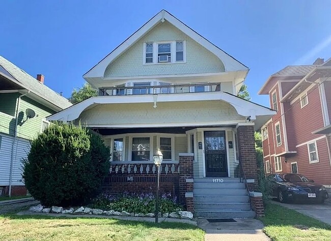 Building Photo - Buckingham11710