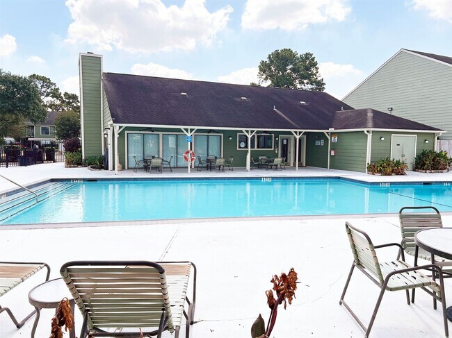 Building Photo - 14777 Wunderlich Dr