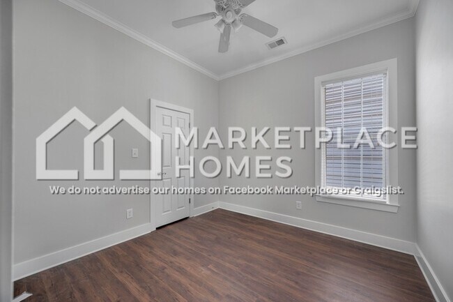 Building Photo - 6249 S Clubview Cir