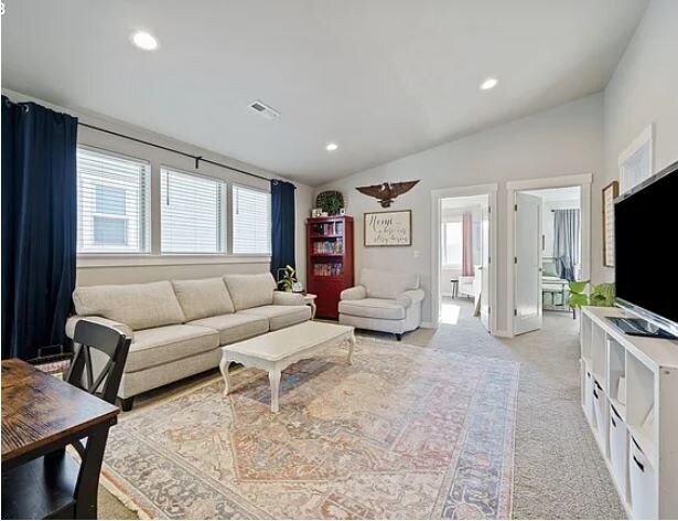 Building Photo - 8138 SE Reddington St