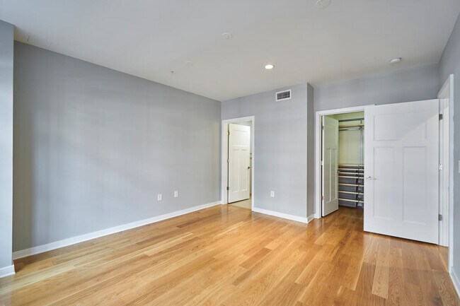 Building Photo - 1610 N Queen St