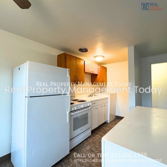 Building Photo - Remodeled 1 bed and 1 bath Unit in Tacoma!