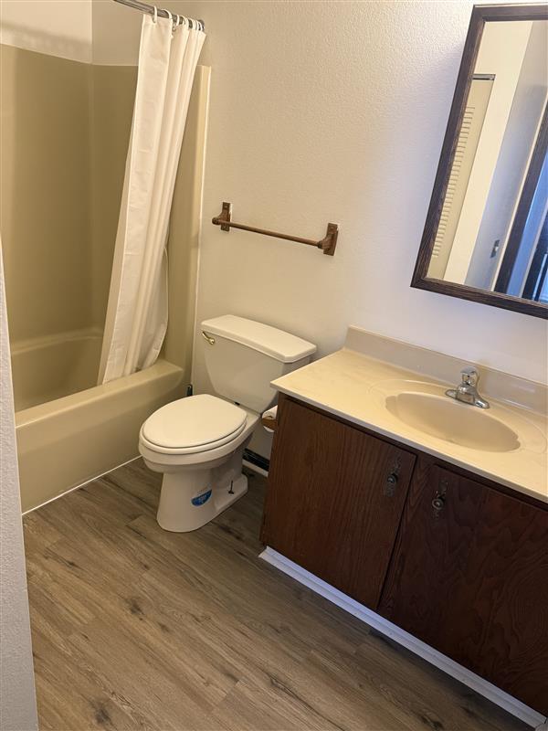 Building Photo - Hidden Brook Manor