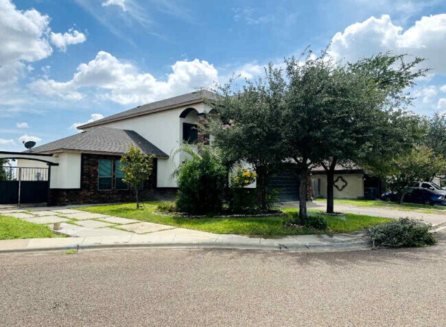 Primary Photo - 617 Cowbird Cove Court