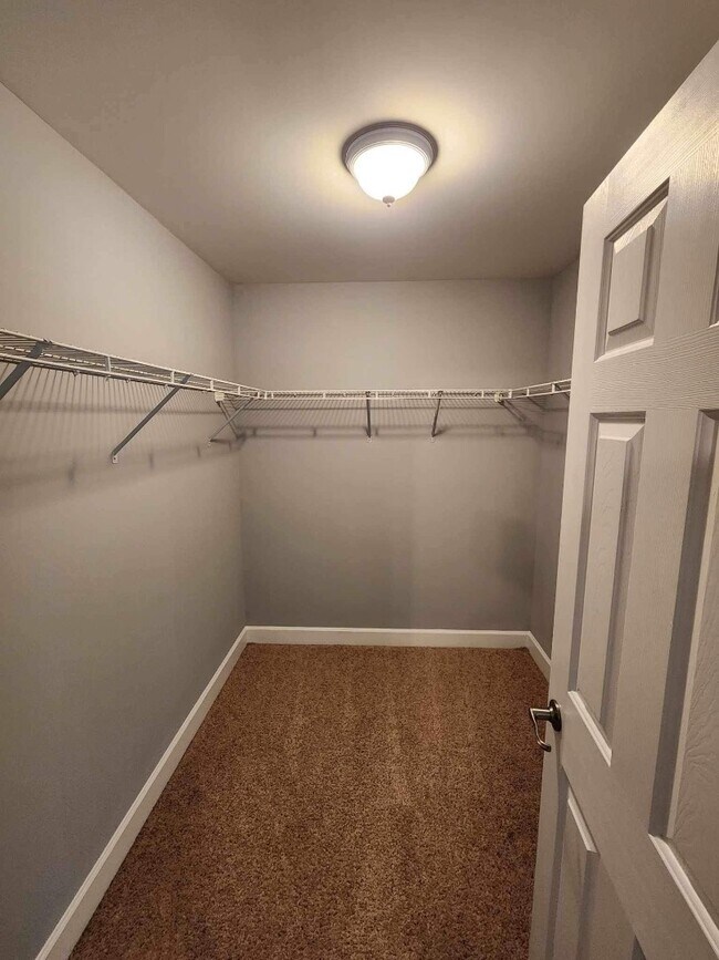 Building Photo - 3400 Picket Fence Ln