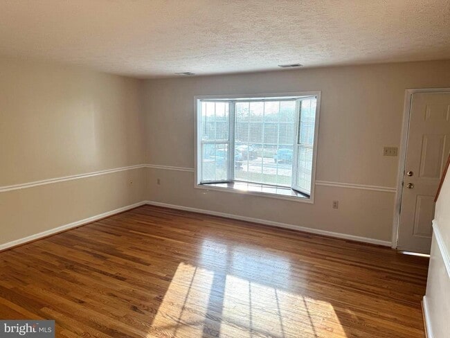 Primary Photo - 307 Willowbrook Ct