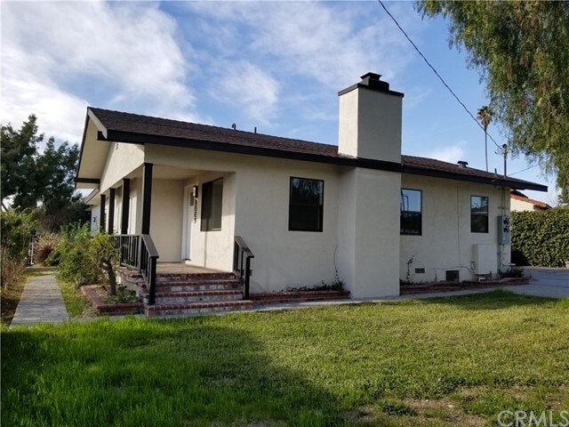 Building Photo - 8009 Hill Dr