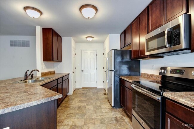 Building Photo - 13105 Tesson Springs Dr