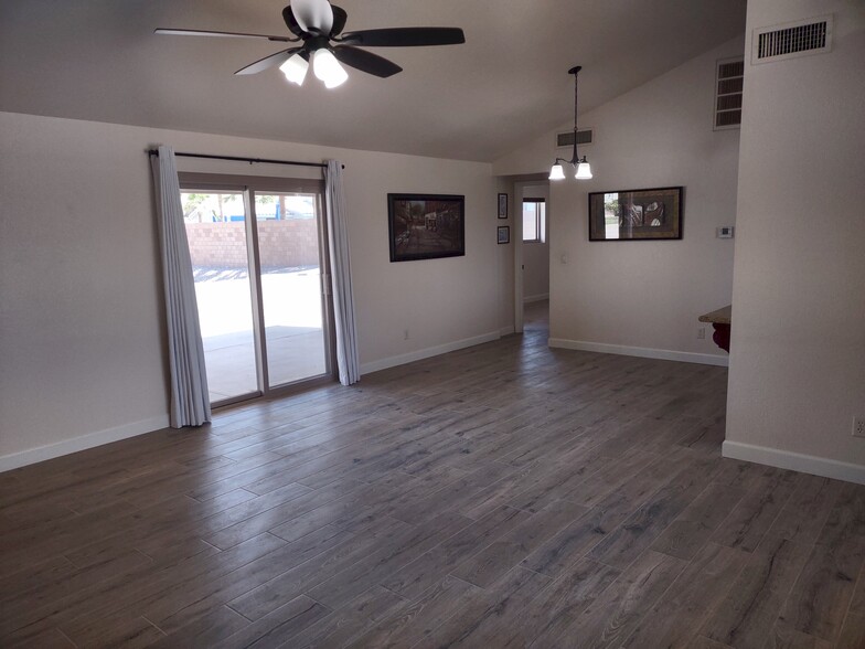 Building Photo - 1765 Palo Verde Blvd S