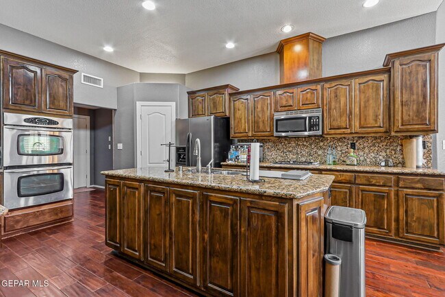 Building Photo - 3824 Tierra Lisboa Ln