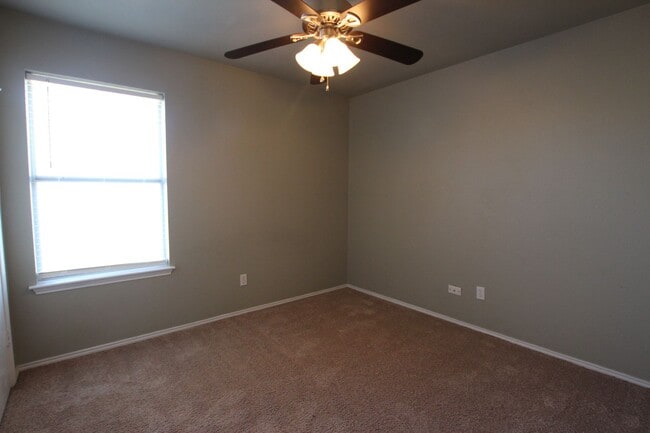 Building Photo - Coming Soon: Stunning 3 Bedroom Home in Bu...