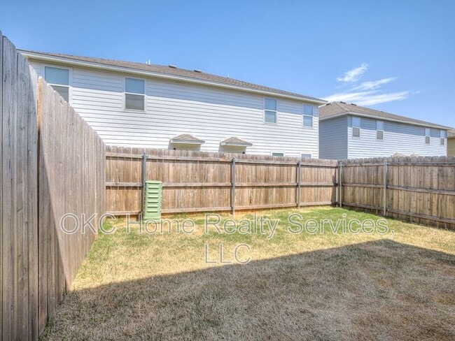 Building Photo - 8925 NW 109th Terrace