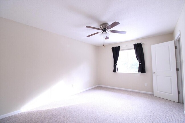 Building Photo - 507 NW 39th Rd