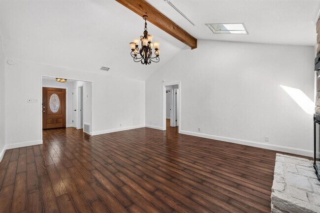 Building Photo - 1804 Stagecoach Trail