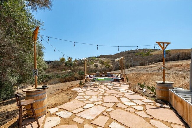 Building Photo - 2576 Green Hills Way