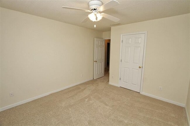 Building Photo - 2510 Fort Daniels Dr NE