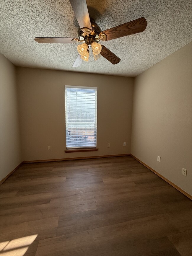 Building Photo - 2207 93rd St