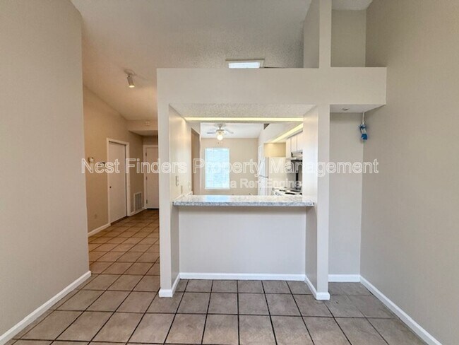 Building Photo - 11746 White Horse Rd