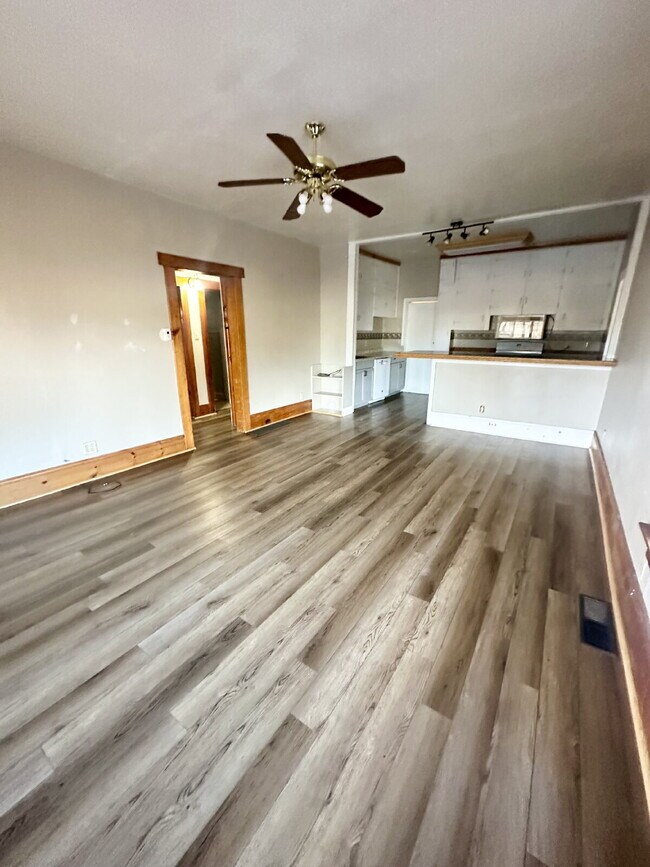 Building Photo - 2610 Snyder Ave