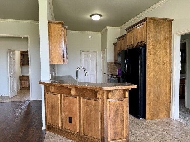 Building Photo - 15705 Creek Heights Dr