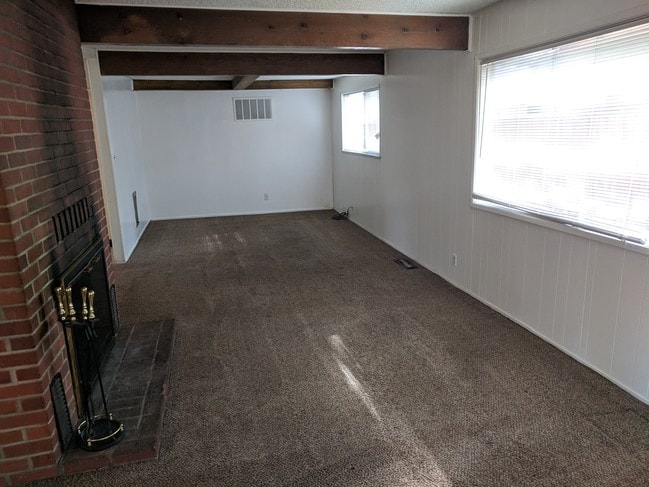 Building Photo - 2518 Knox Ave