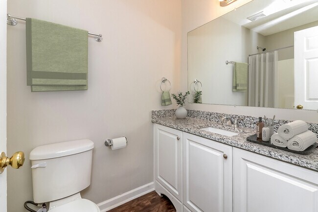 Building Photo - 2735 Holly Berry Dr