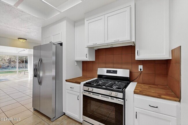 Building Photo - 1509 Lost Padre Mine Dr