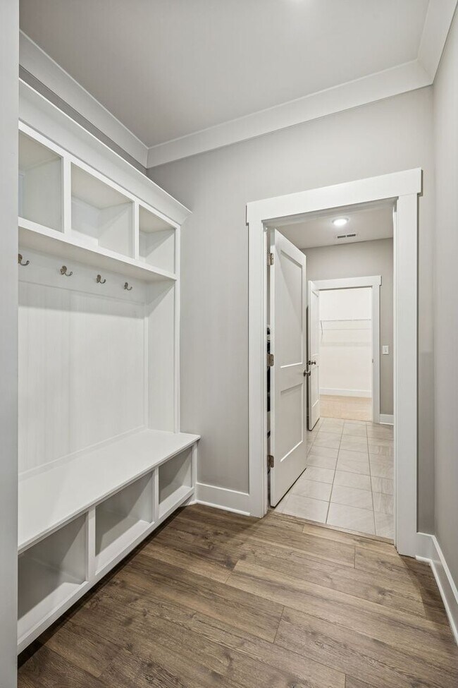 Building Photo - Stunning Craftsman-Style Rental Home with Flexible Living Space & Luxury Upgrades!