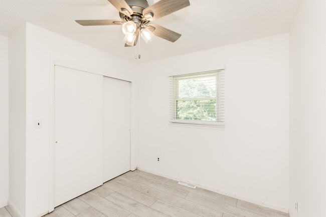 Building Photo - 3409 Cedar Ln