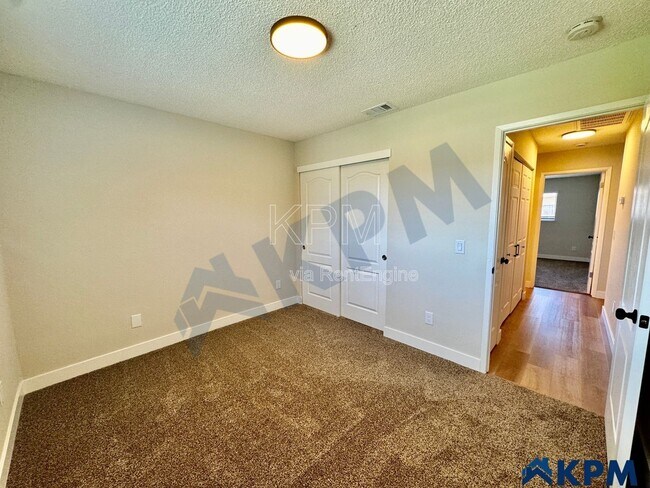 Building Photo - 7355 Kelley Dr