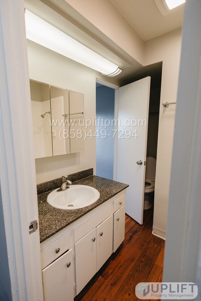 Building Photo - 5787 College Ave