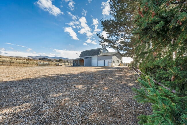 Building Photo - 30 El Caballo Trail