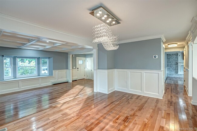 Building Photo - 850 St Johnland Rd