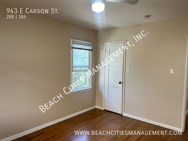 Building Photo - 943 E Carson St