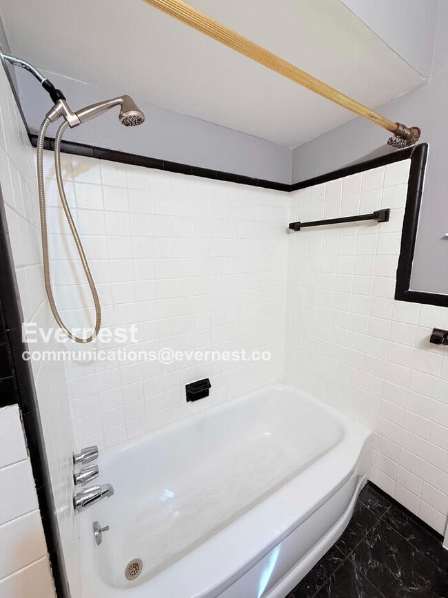 Building Photo - W/D Included! Single-Family Home w/ Centra...