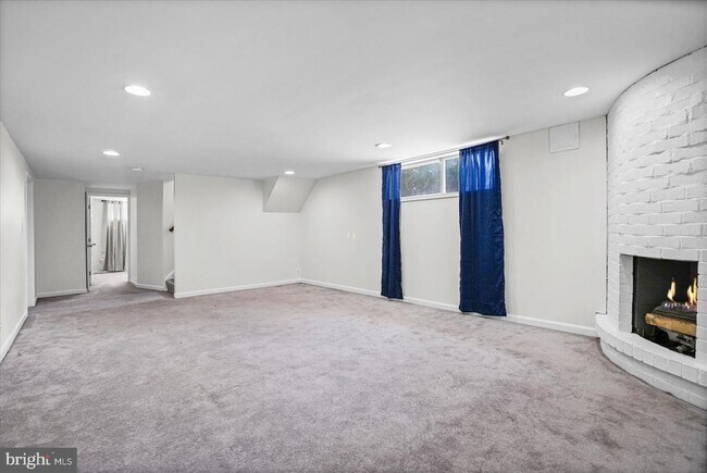 Building Photo - 10202 Daventry Dr