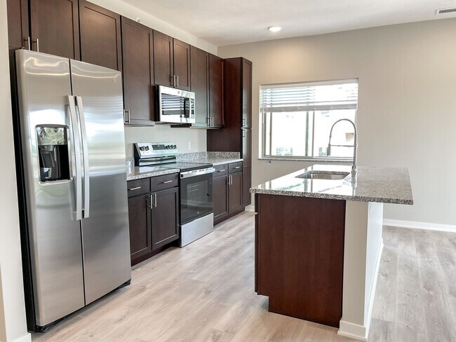 Building Photo - Horizon Ridge