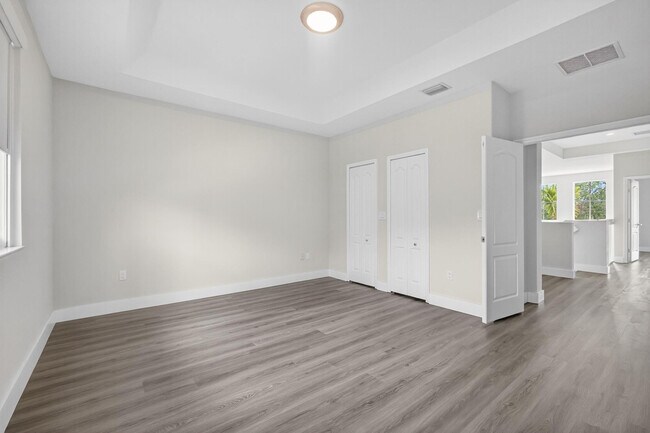 Building Photo - 981 SW 149th Ct