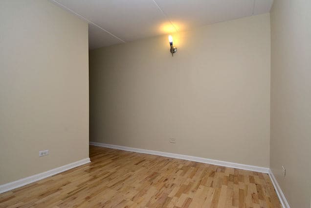 Building Photo - 330 W Miner St