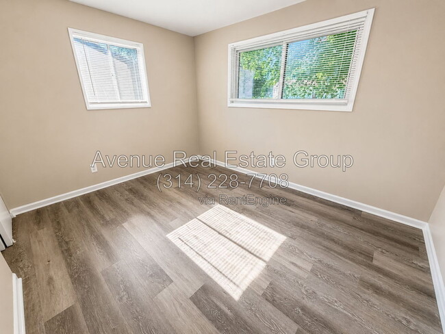 Building Photo - 710 Derhake Rd