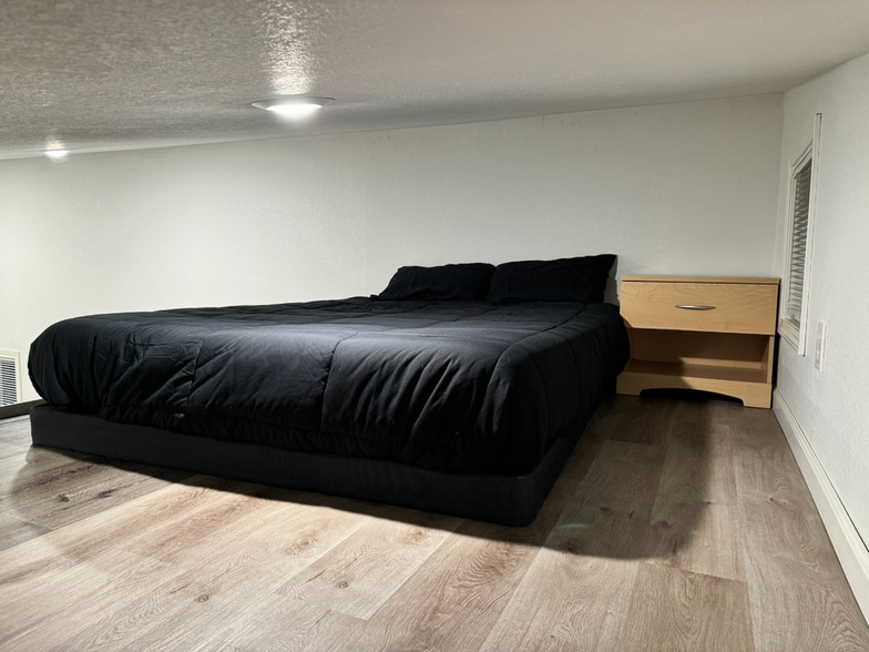 Building Photo - 6167 Overdale, ADU