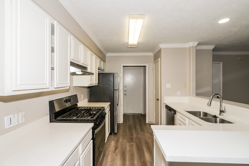 Building Photo - 8530 Wild Basin Dr