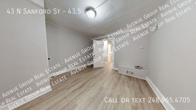 Building Photo - 43 N Sanford St