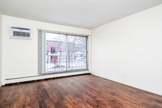 Building Photo - 2655 Colfax Ave S