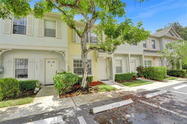 Building Photo - 16607 Hemingway Dr