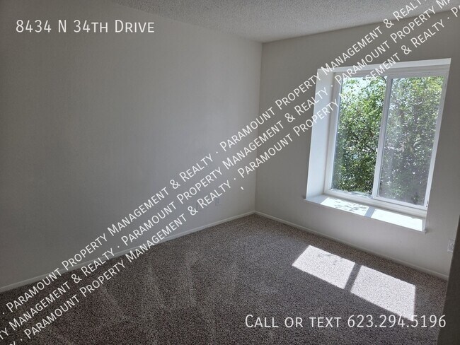 Building Photo - 8434 N 34th Dr