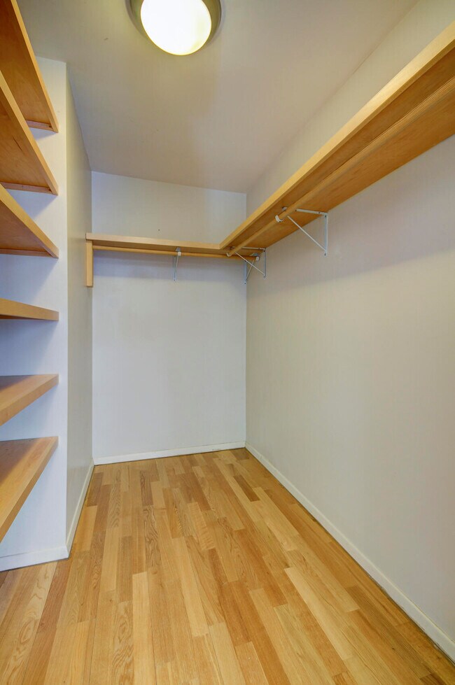 Building Photo - 3521 Smith Ave SE