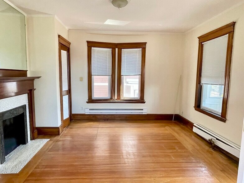 Building Photo - 447 Broadway