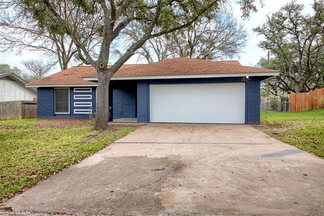 Primary Photo - 11813 Highland Oaks Trail