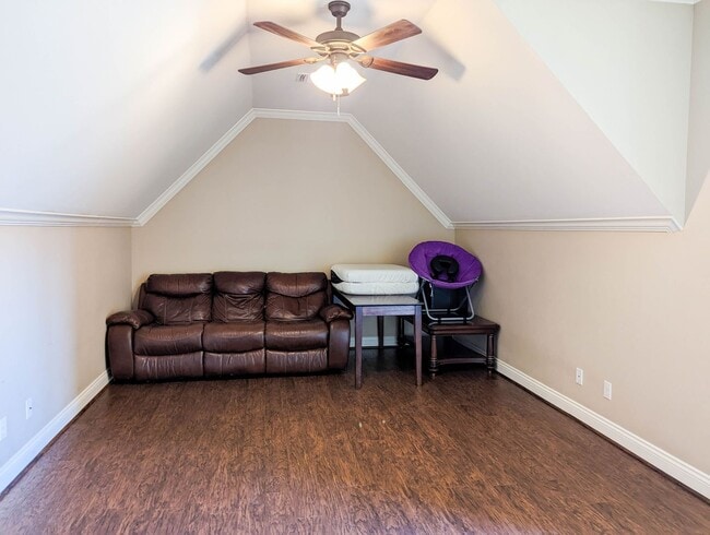 Building Photo - Beautiful 4 bed/3 bath home in South Bossier